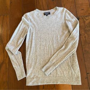 Banana Republic Grey Merino Wool Cashmere Blend Sweater - Size Medium!